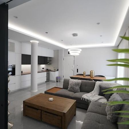 Brand New 3Br With 2 Bathrooms Marousi Apartment Athens Ngoại thất bức ảnh