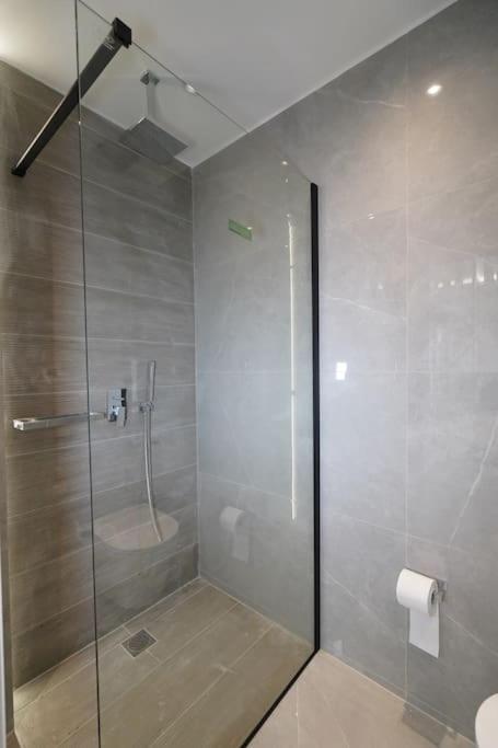 Brand New 3Br With 2 Bathrooms Marousi Apartment Athens Ngoại thất bức ảnh