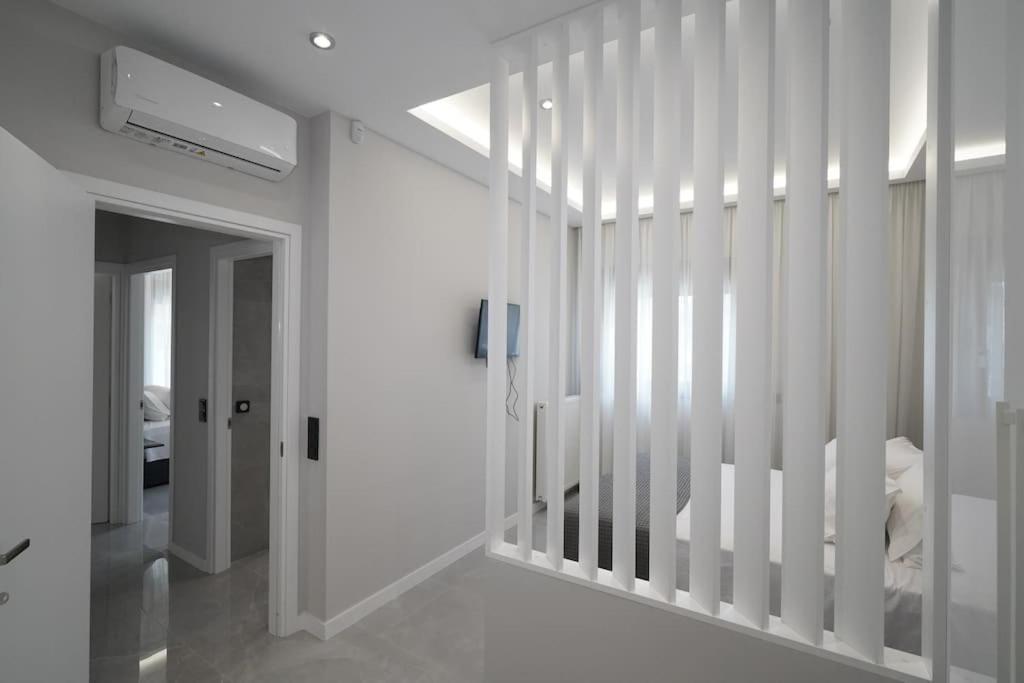 Brand New 3Br With 2 Bathrooms Marousi Apartment Athens Ngoại thất bức ảnh