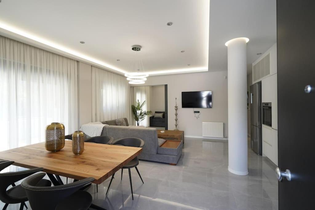 Brand New 3Br With 2 Bathrooms Marousi Apartment Athens Ngoại thất bức ảnh